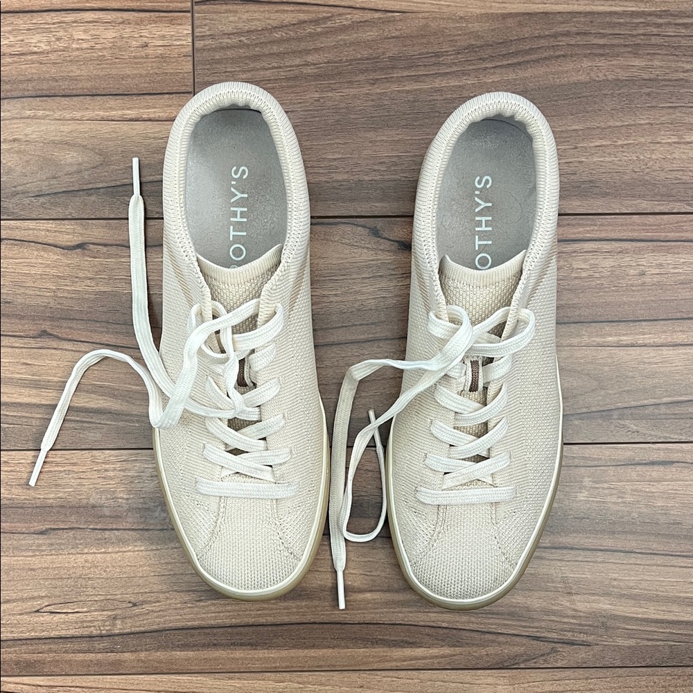 Rothy's The Lace Up Sneaker in Biscuit